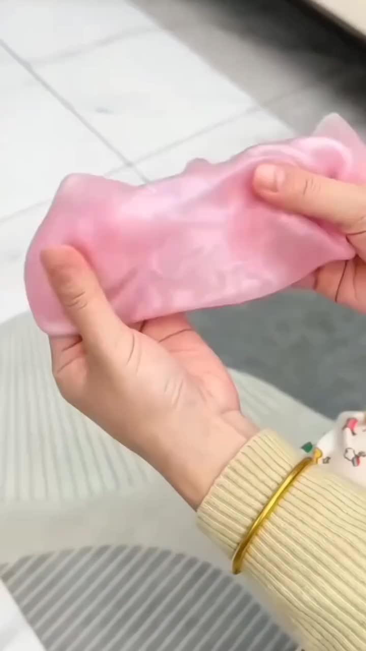 Moisturizing socks